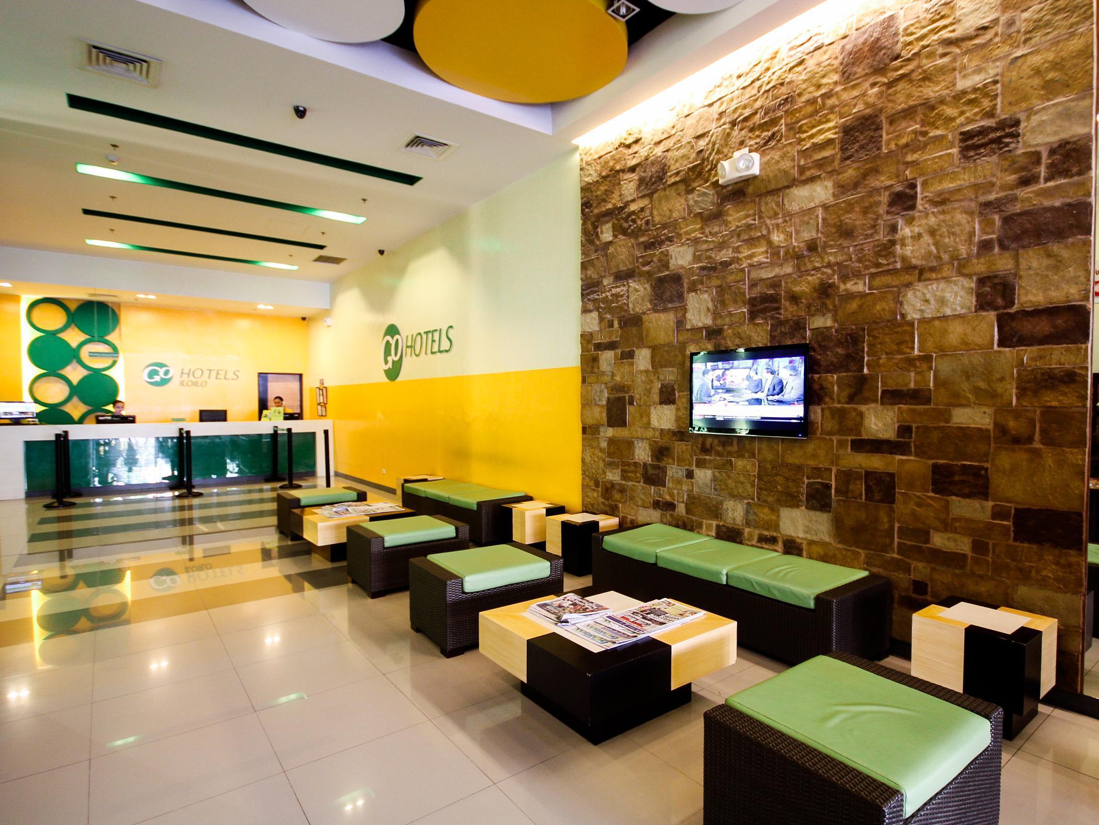 Go Hotels Iloilo Exterior photo